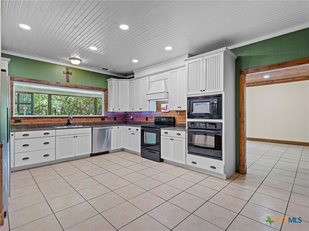 108 Amulet, New Braunfels, TX 78132 — photo 1