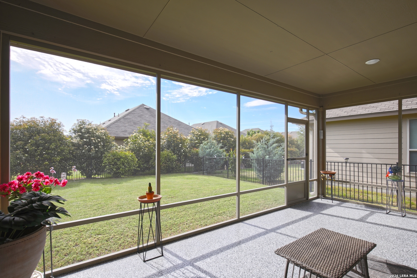 9334 SUNDROP VLY, , 78254 — photo 1