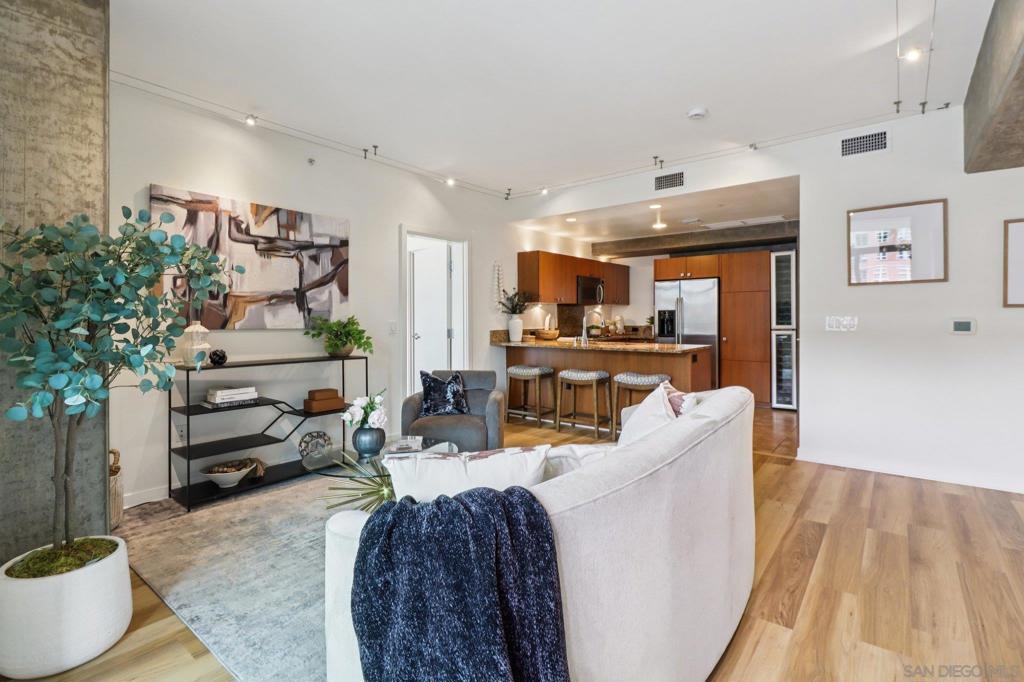 800 The Mark Lane 607, San Diego, CA 92101 — photo 1