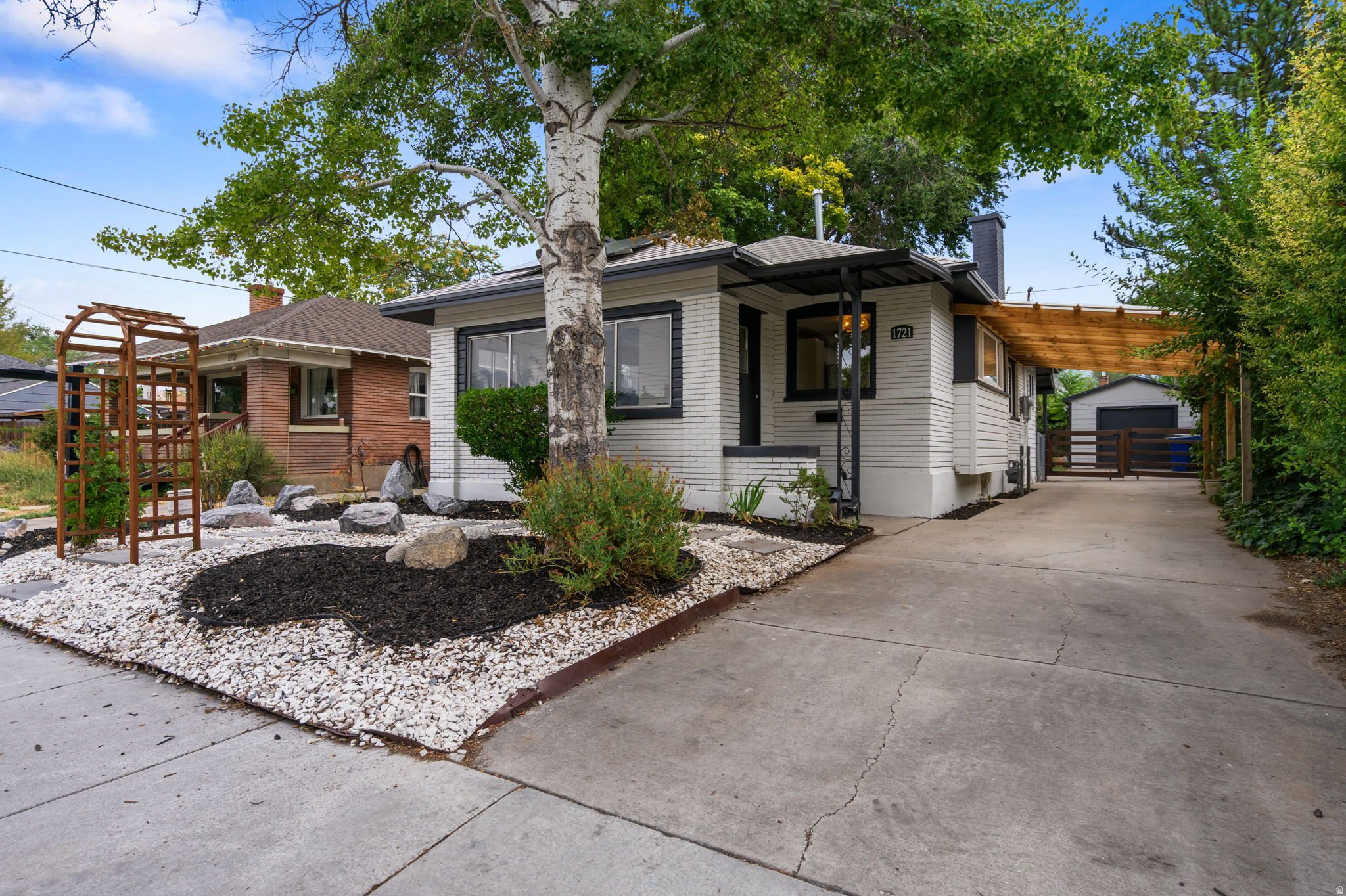 1721 S ROBERTA ST, Salt Lake City, UT 84115 — photo 1
