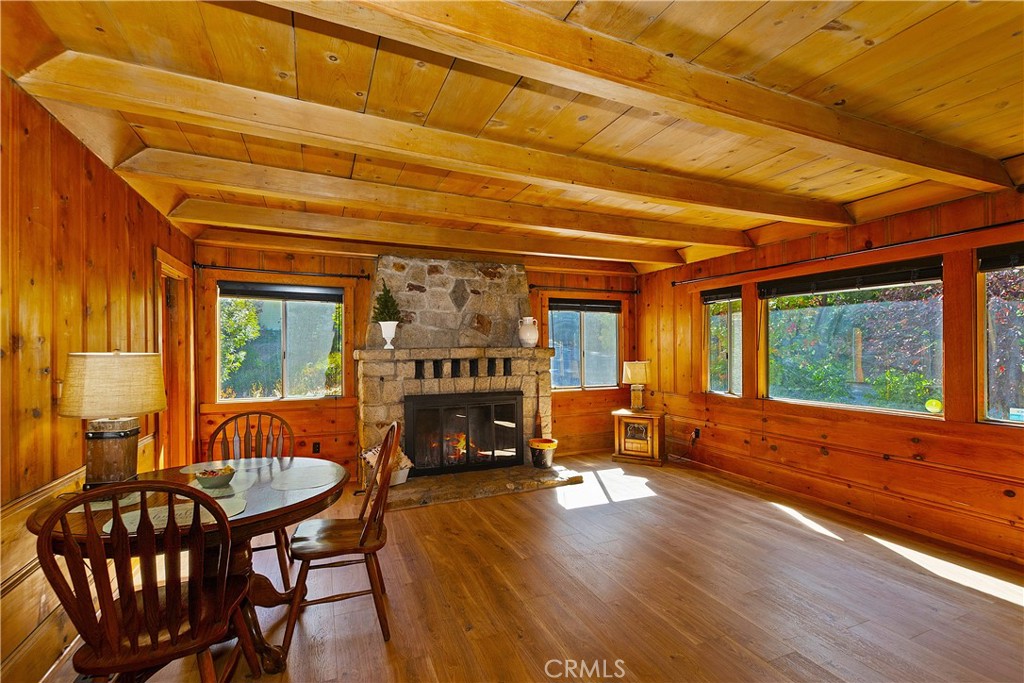 863 Oak, Lake Arrowhead, CA 92385 — photo 1