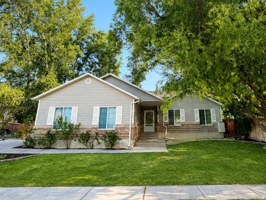 1320 E RAPTOR RD, Eagle Mountain, UT 84005 — photo 1