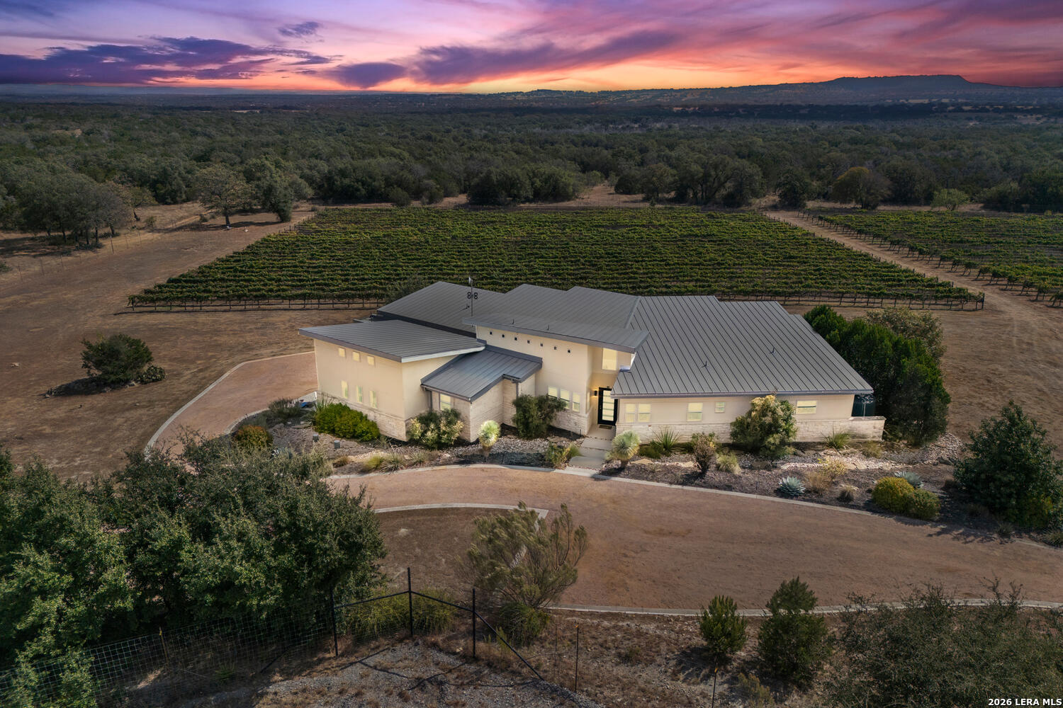 1758 LINCOLN SMITH RD