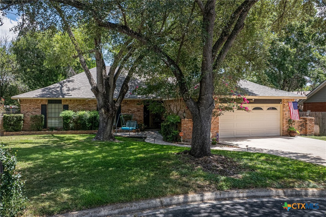 305 Westbend Circle, Seguin, TX 78155 — photo 1