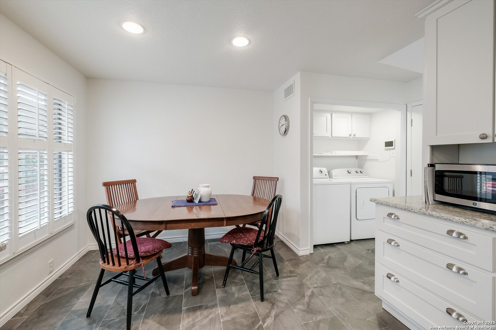 11 Gallery, , 78209 — photo 1