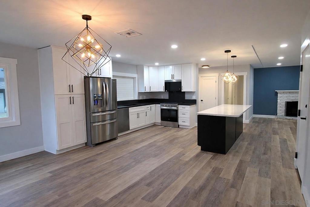 3006 Yonge St, San Diego, CA 92106 — photo 1