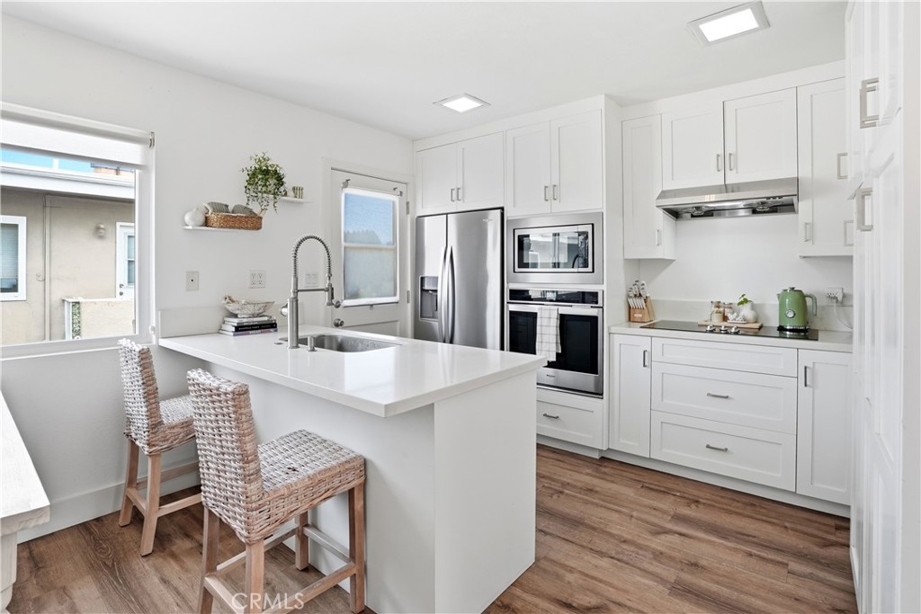 1228 Rutland 6, Newport Beach, CA 92660 — photo 1