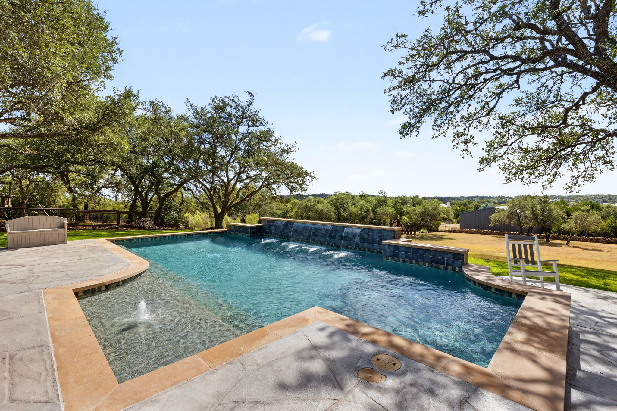607 Bending Oak, Dripping Springs, TX 78620 — photo 1