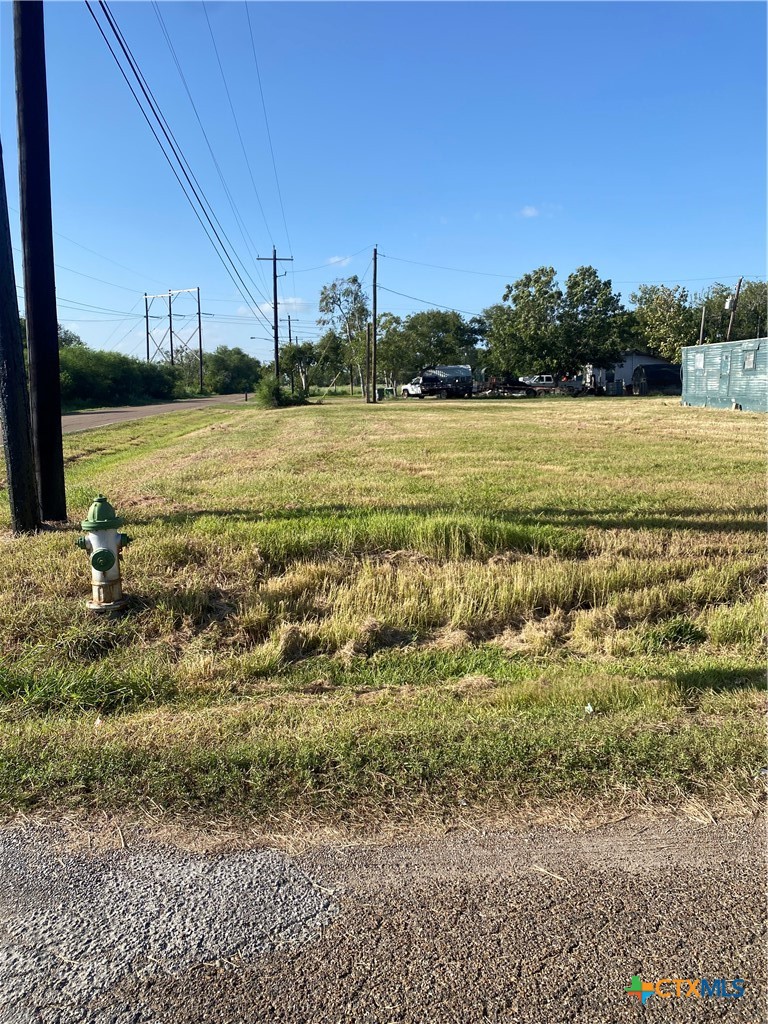 4500 Morris Street, Victoria, TX 77901 — photo 1