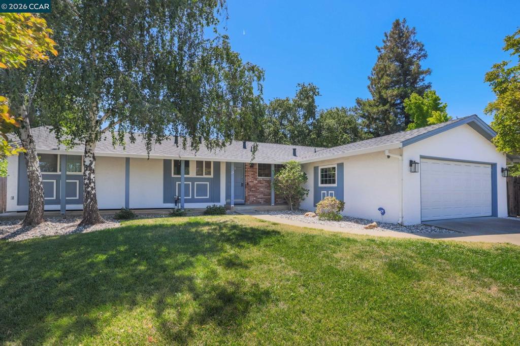 11 Xavier Pl, Clayton, CA 94517 — photo 1
