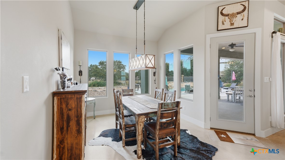 3117 Buck Meadow