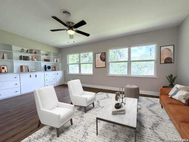 539 Oakleaf Dr, ,  78209 — photo 1