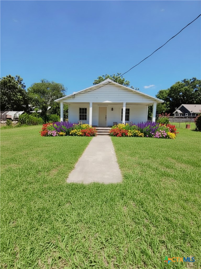 404 N Hill Street