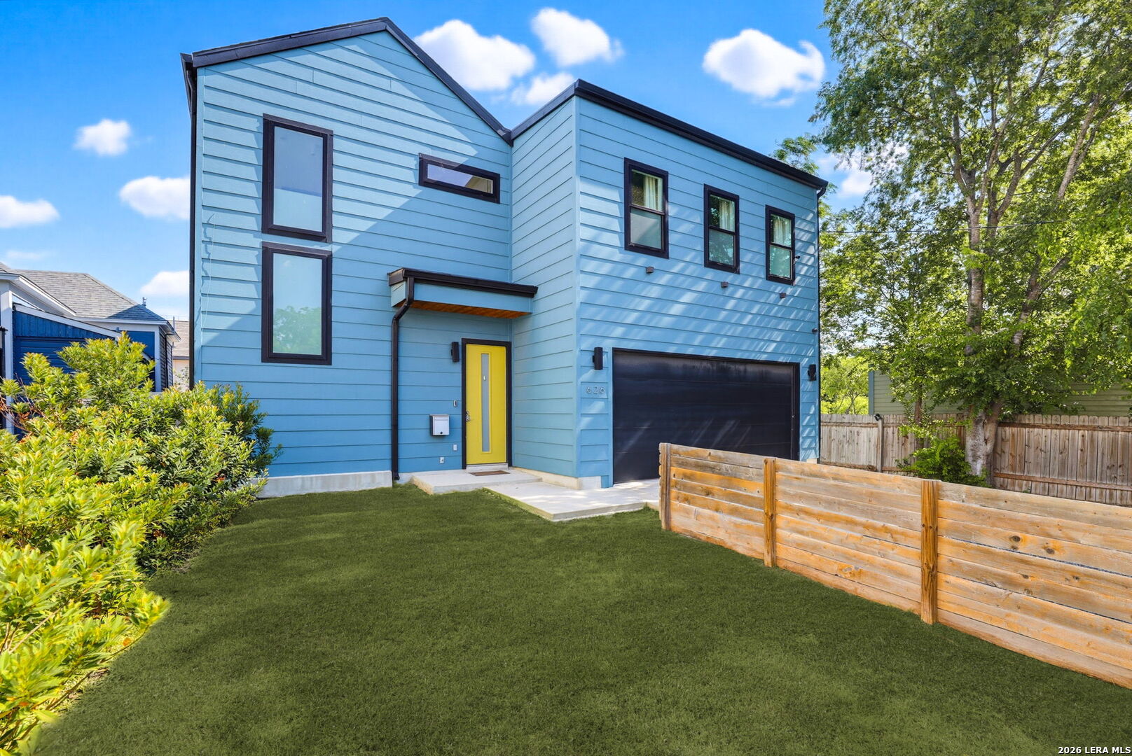 626 Montana St, San Antonio, TX 78203 — photo 1
