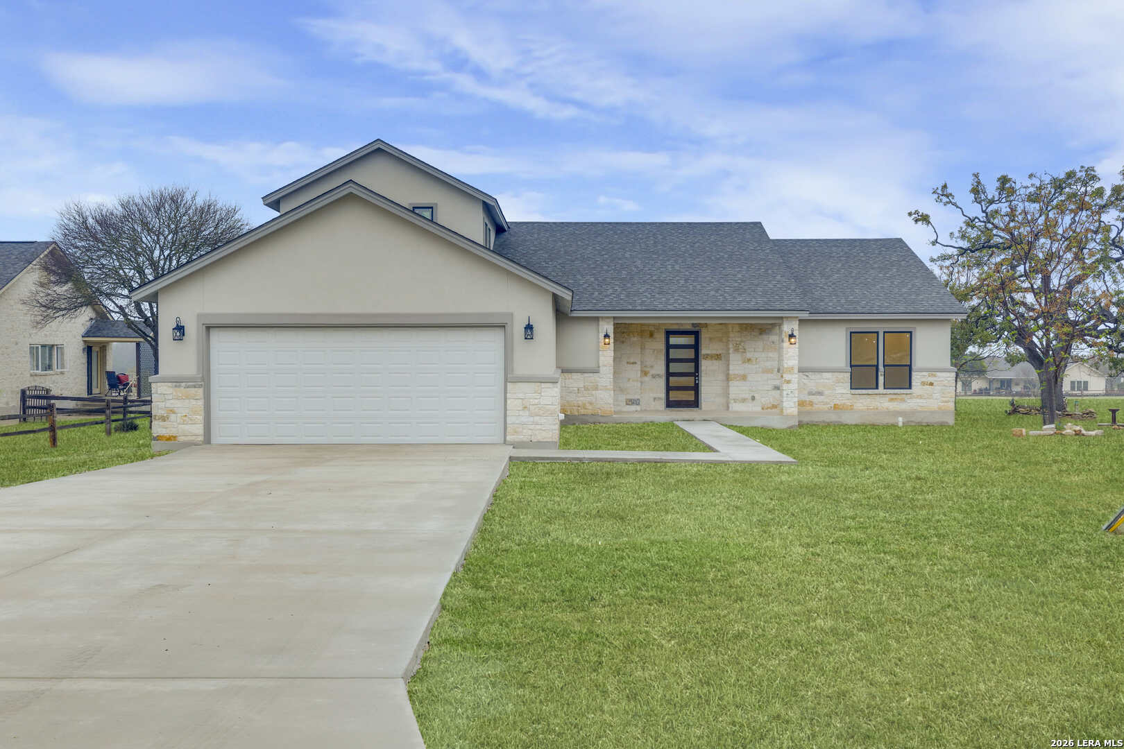 336 Knollwood, Bandera, TX 78003 — photo 1