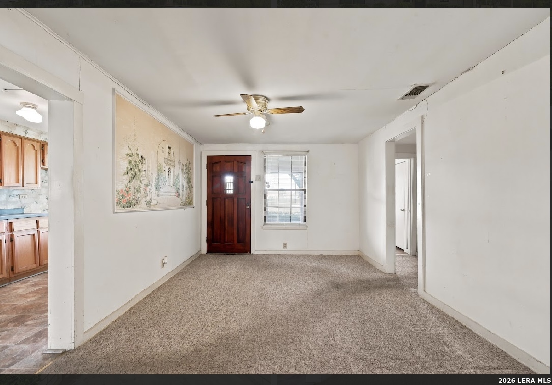 13544 IH 35, ,  78073 — photo 1