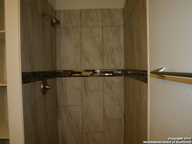 1138 SANTA ANNA, , 78201 — photo 1