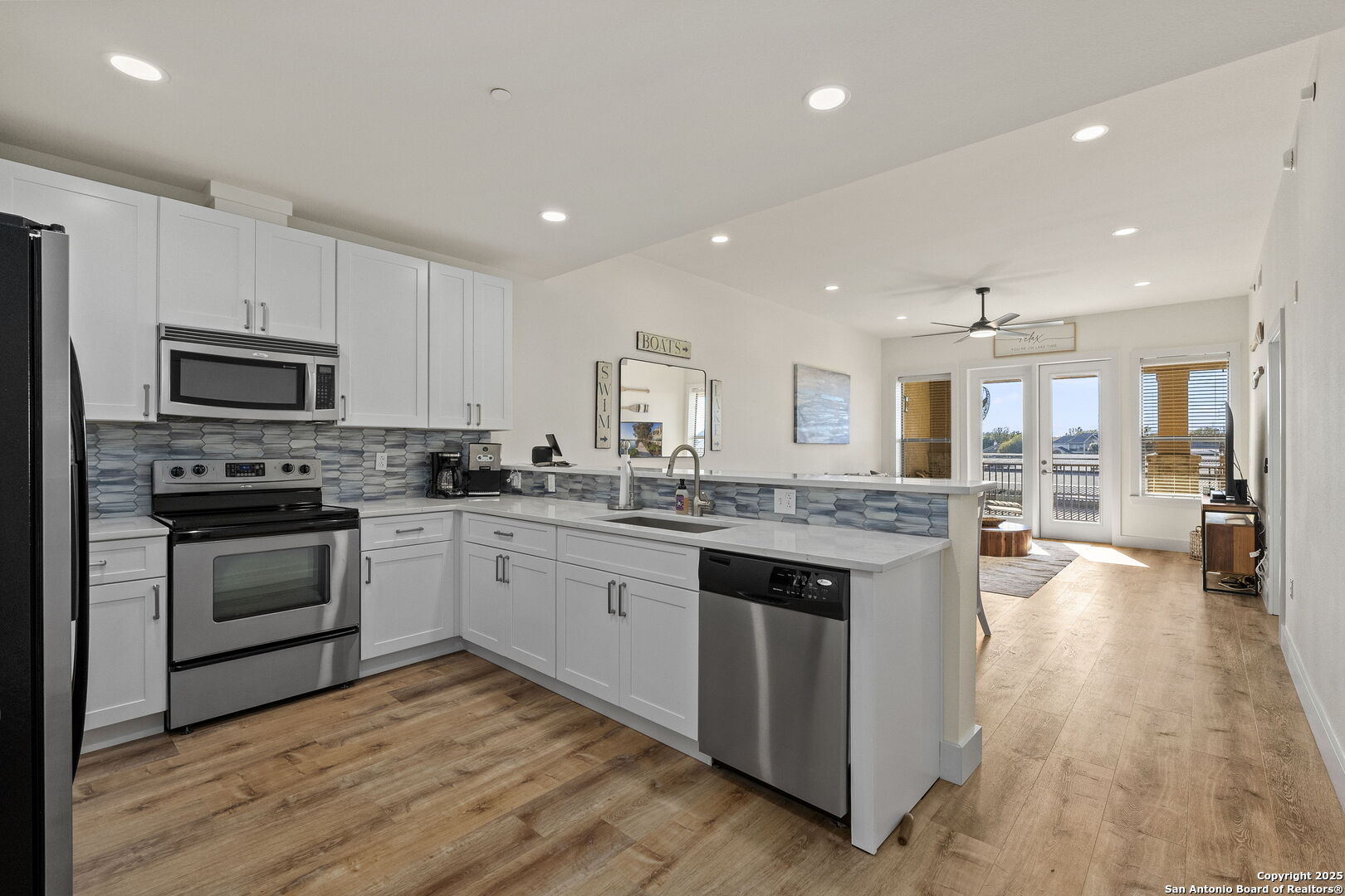 1000 The Cape, Horseshoe Bay, TX 78657 — photo 1