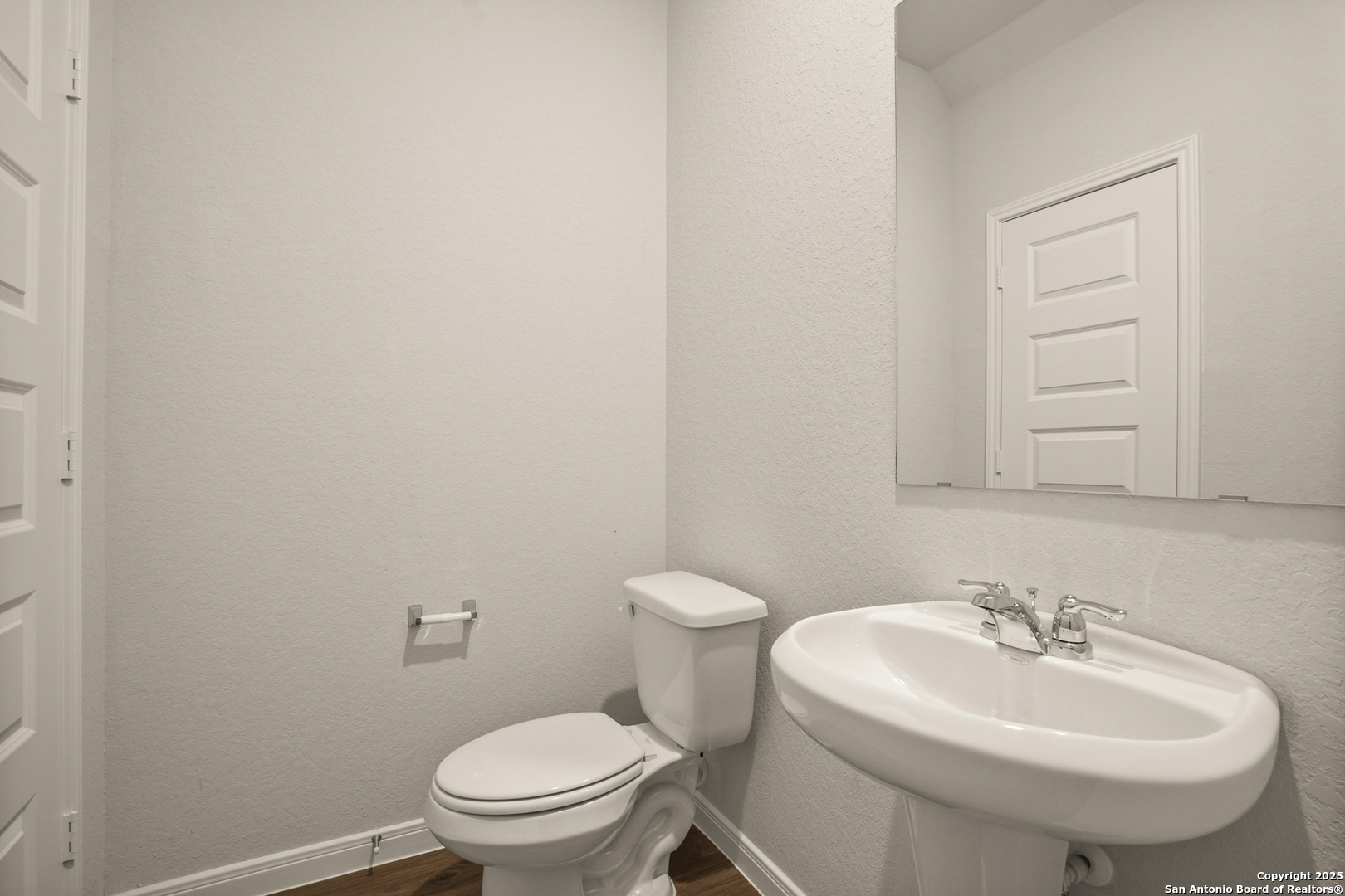 13624 Helton Pass, ,  78152 — photo 1
