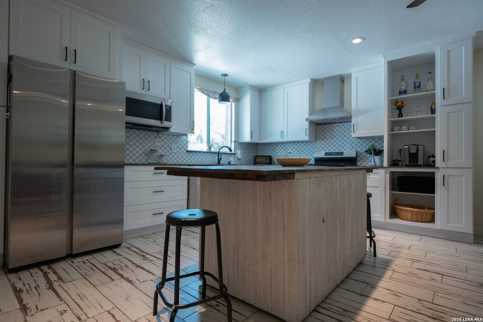 1627 FOREST LAKE DR, ,  78070 — photo 1