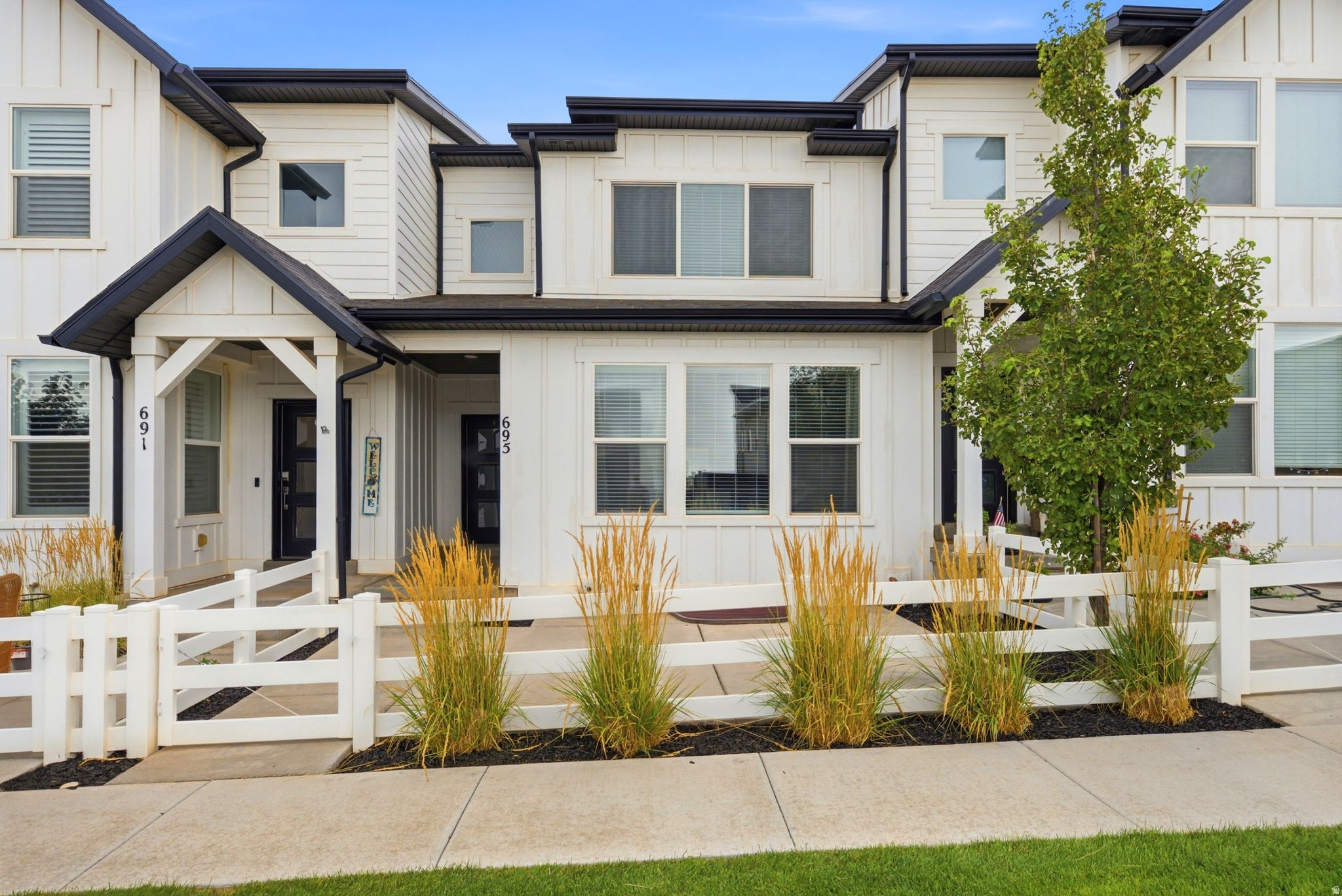 695 S MILLER AVE, North Salt Lake, UT 84054 — photo 1