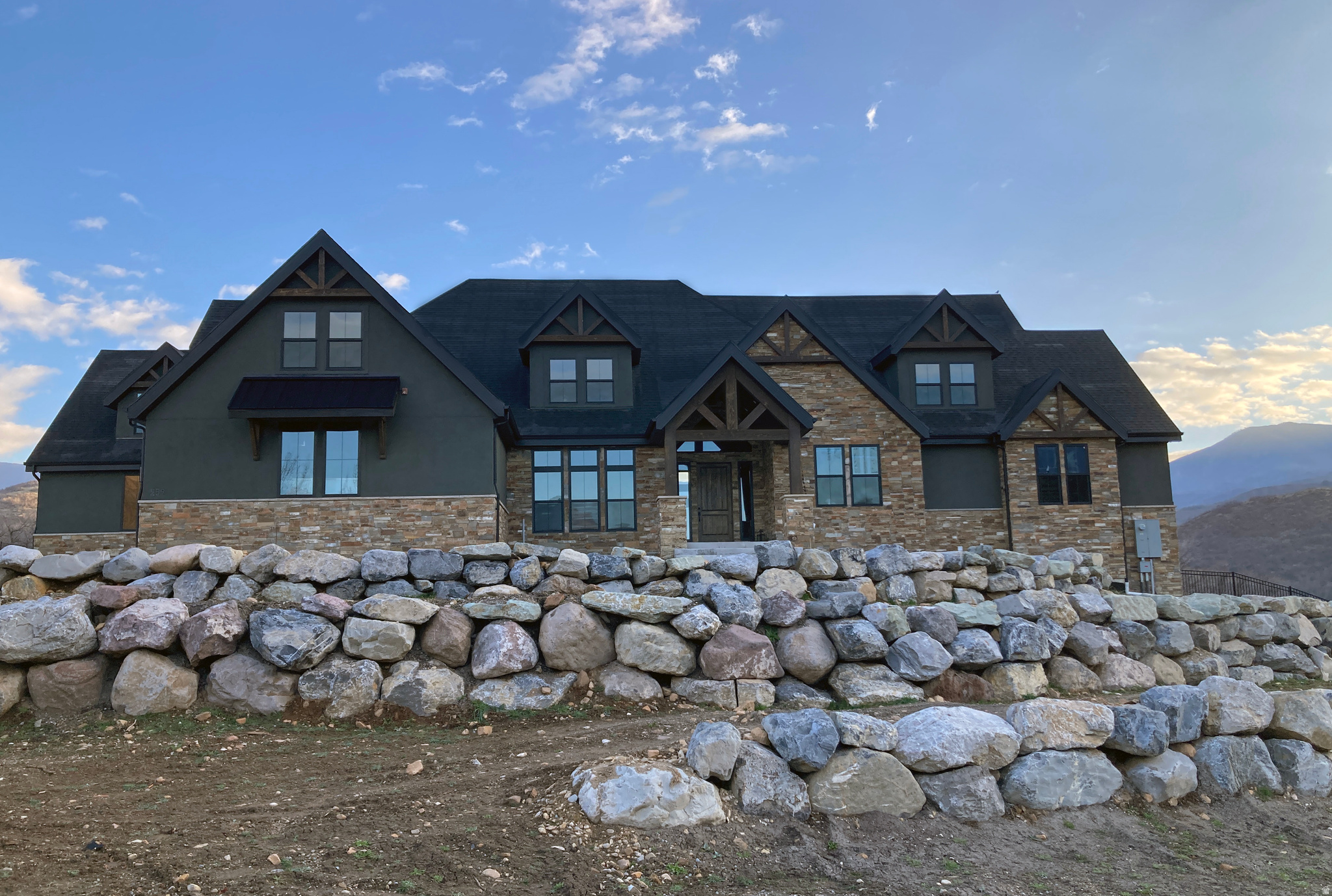 259 S MEADOW DR, Springville, UT 84663 — photo 1