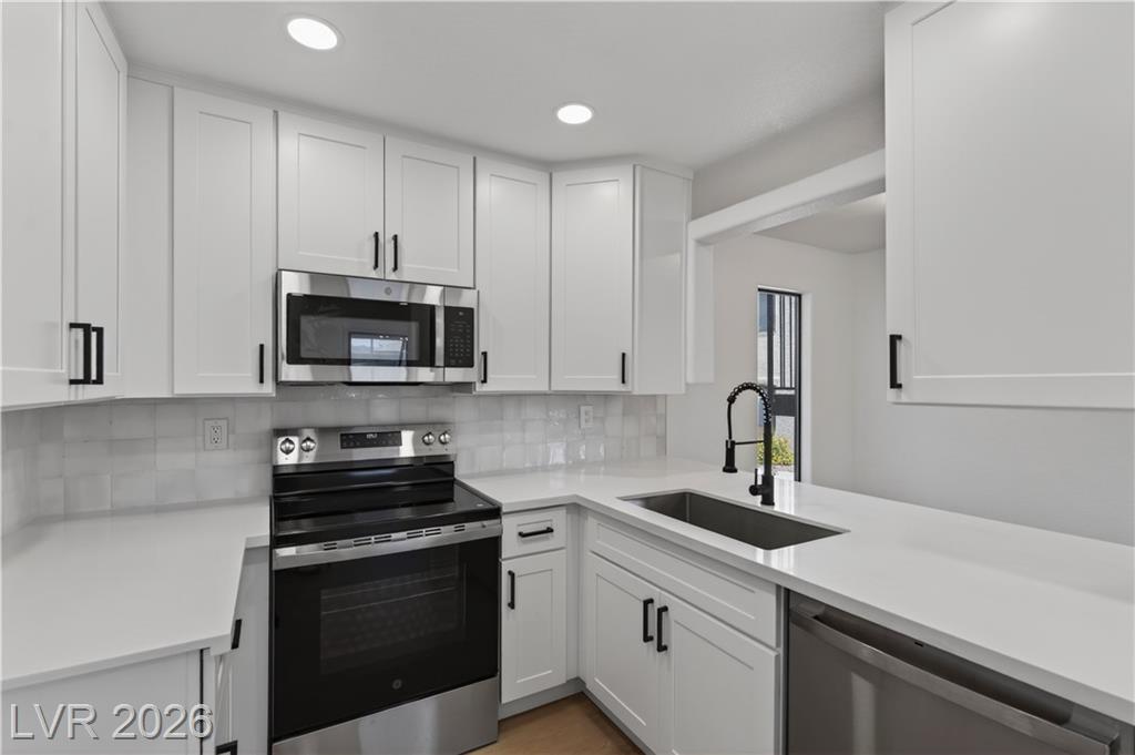 601  Cabrillo Circle, Henderson, NV 89015 — photo 1