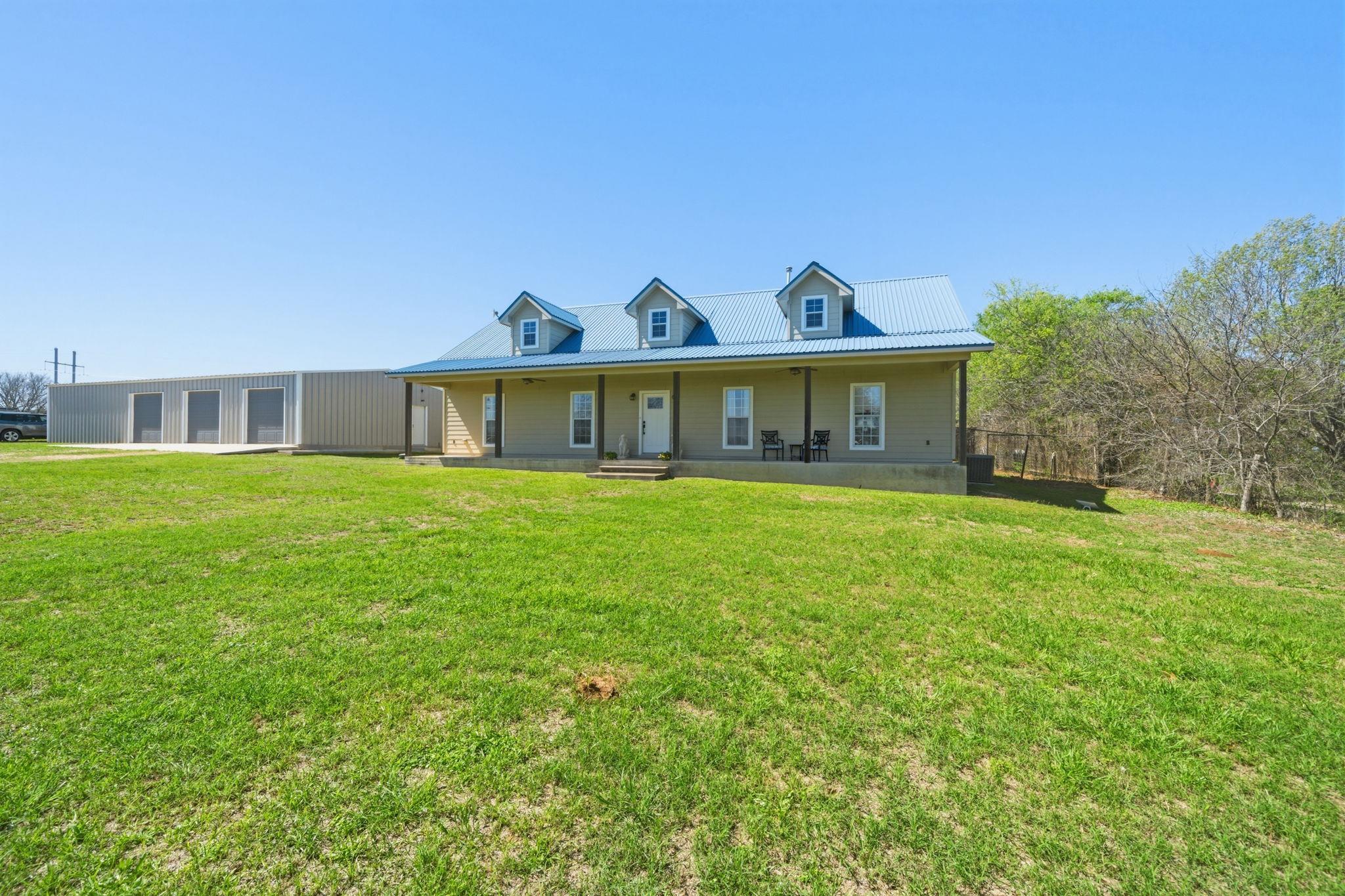 1516 Old Luling, Lockhart, TX 78644 — photo 1