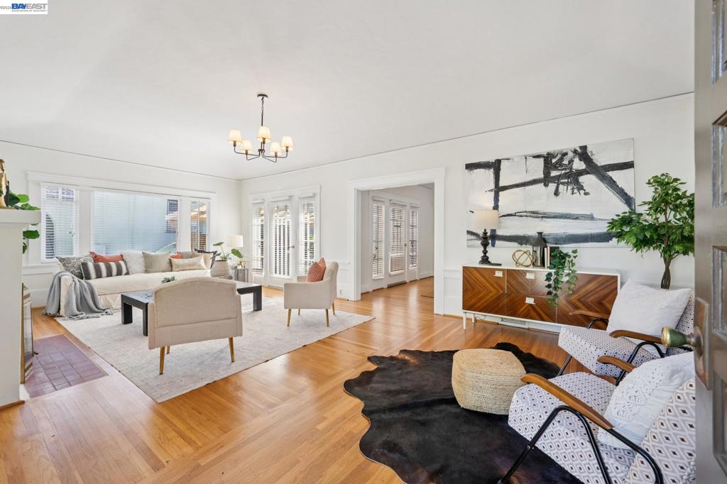 3244 Fernside Blvd, Alameda, CA 94501 — photo 1