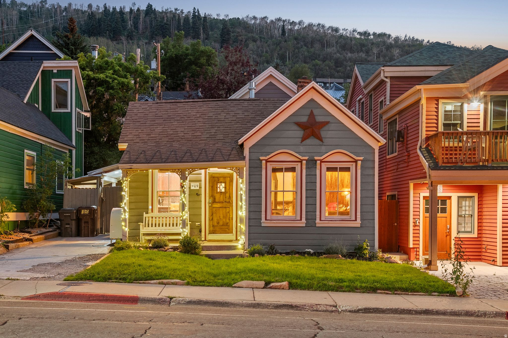 949 PARK AVE, Park City, UT 84060 — photo 1
