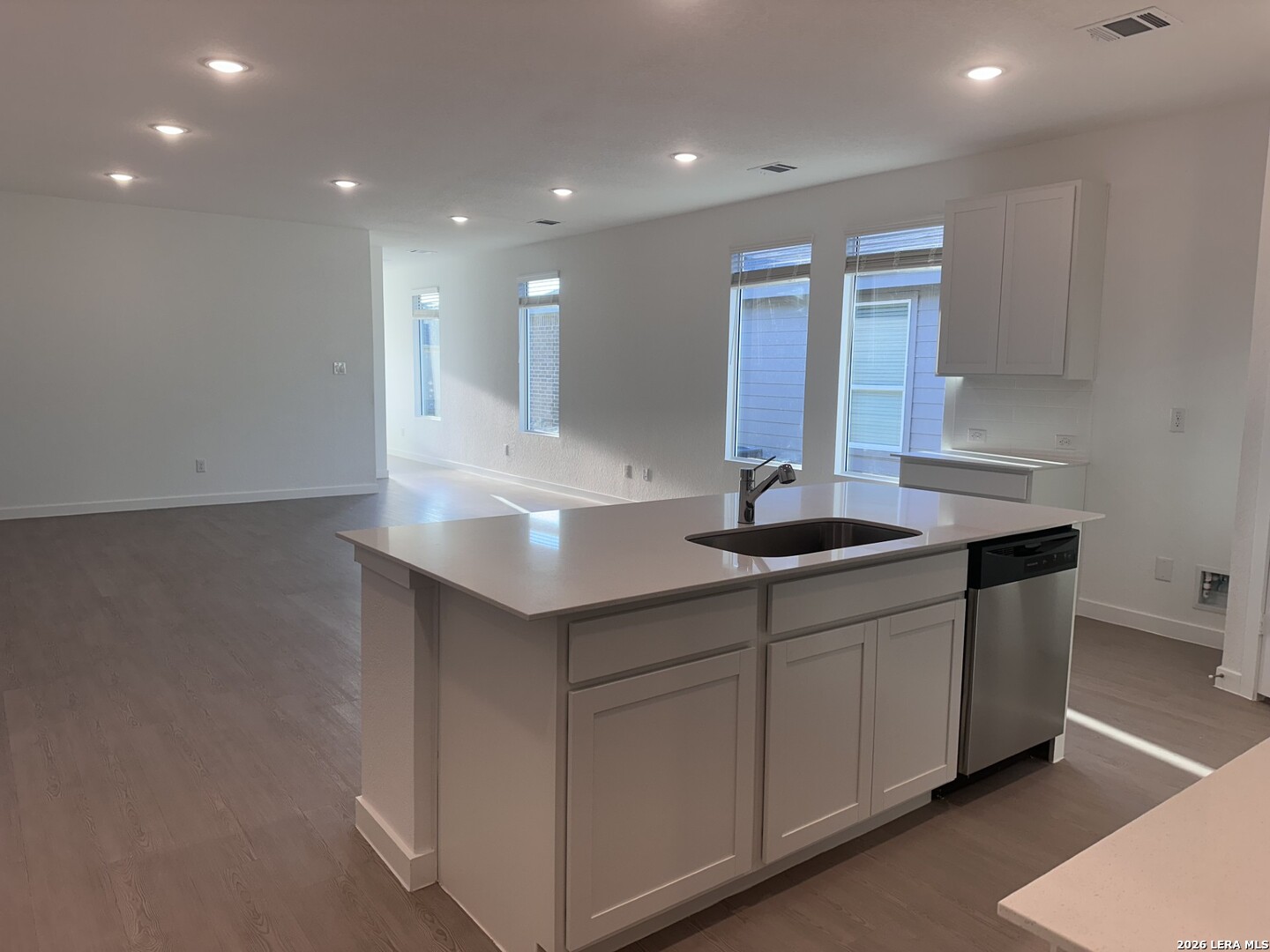 288 Flathead, ,  78130 — photo 1