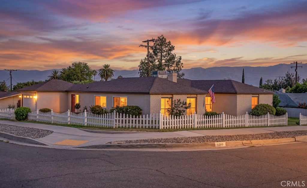 1250 W Palm, Redlands, CA 92373 — photo 1