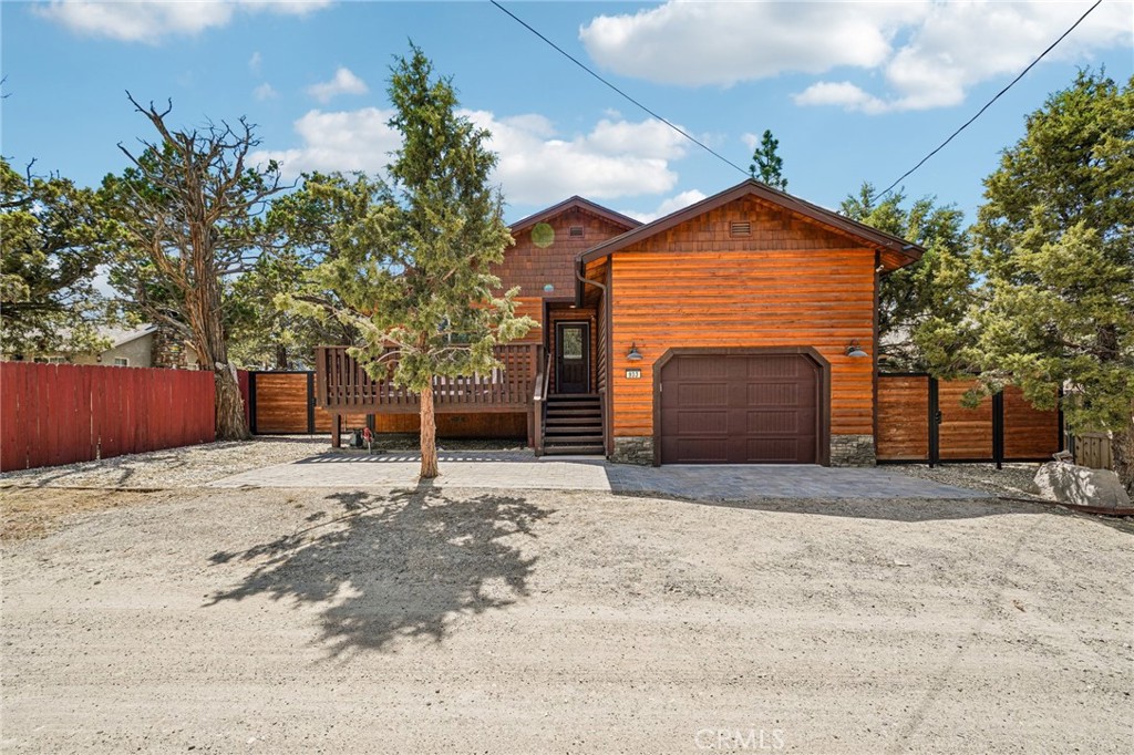 933 Spruce, Big Bear City, CA 92314 — photo 1
