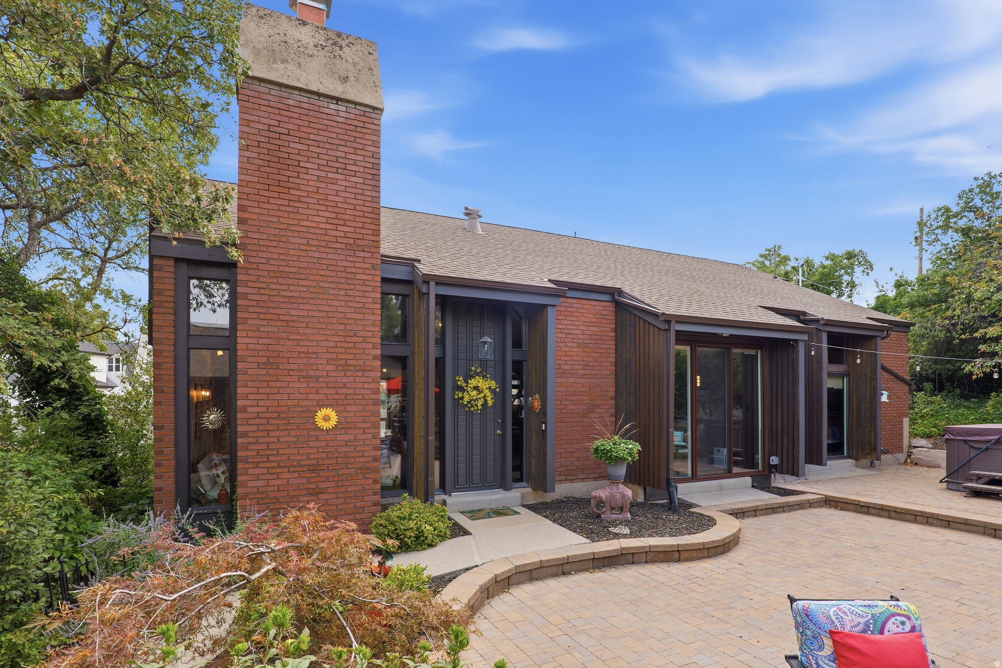 280 E 2050 S, Bountiful, UT 84010 — photo 1