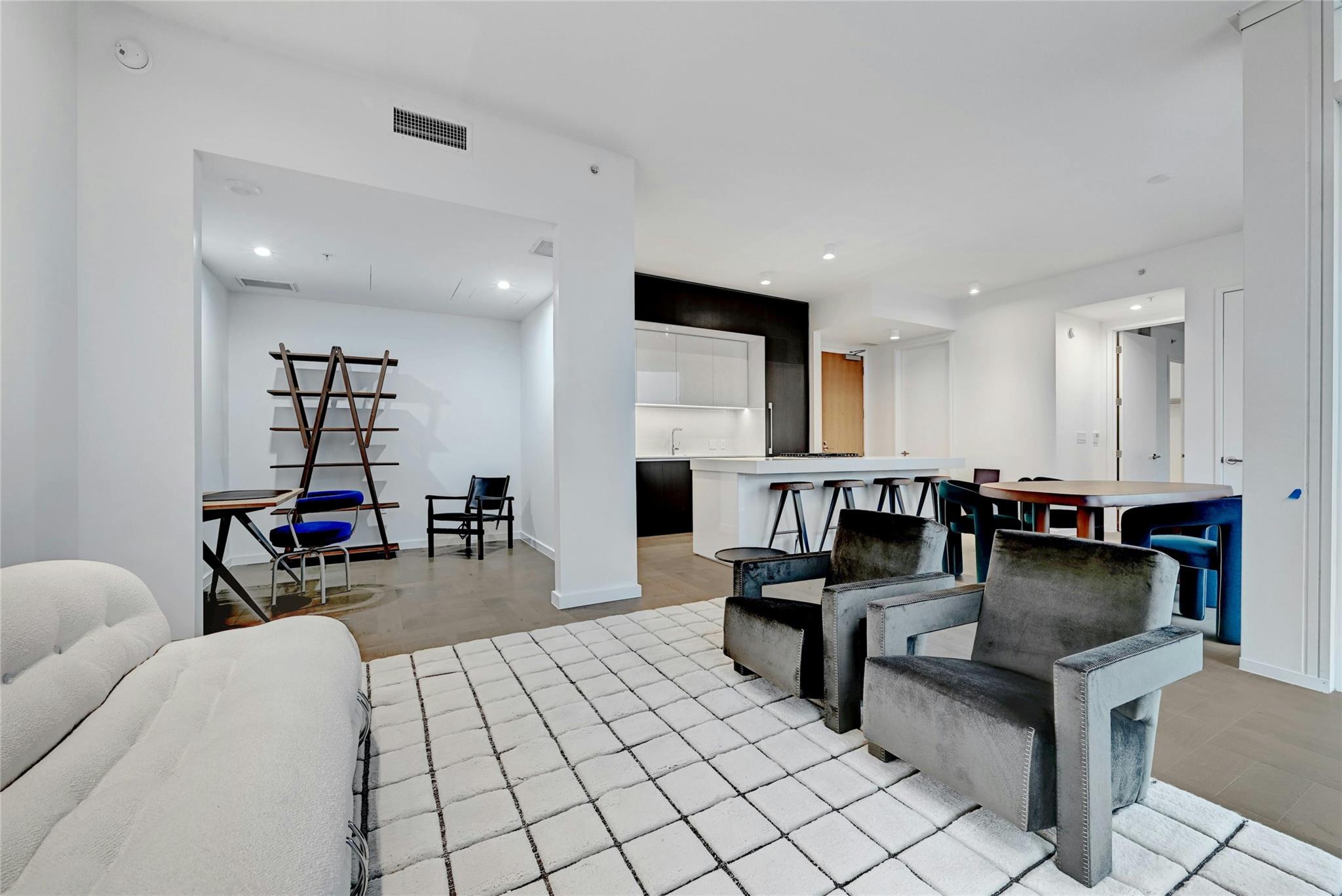 313 17th, Austin, TX 78701 — photo 1