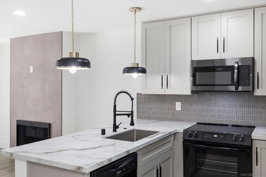 2260 Worden St 5, San Diego, CA 92107 — photo 1