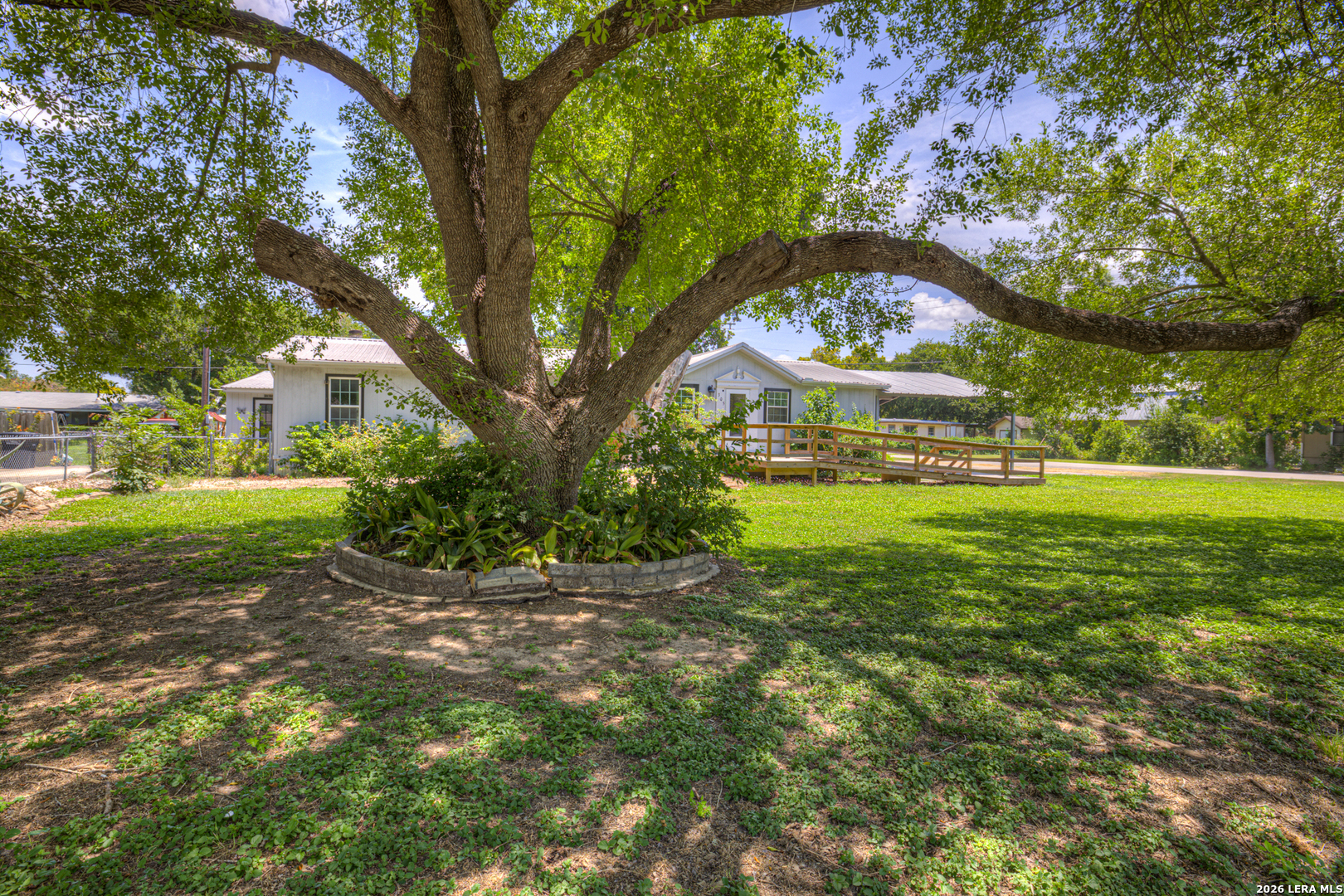 305 Elm, McQueeney, TX 78123 — photo 1