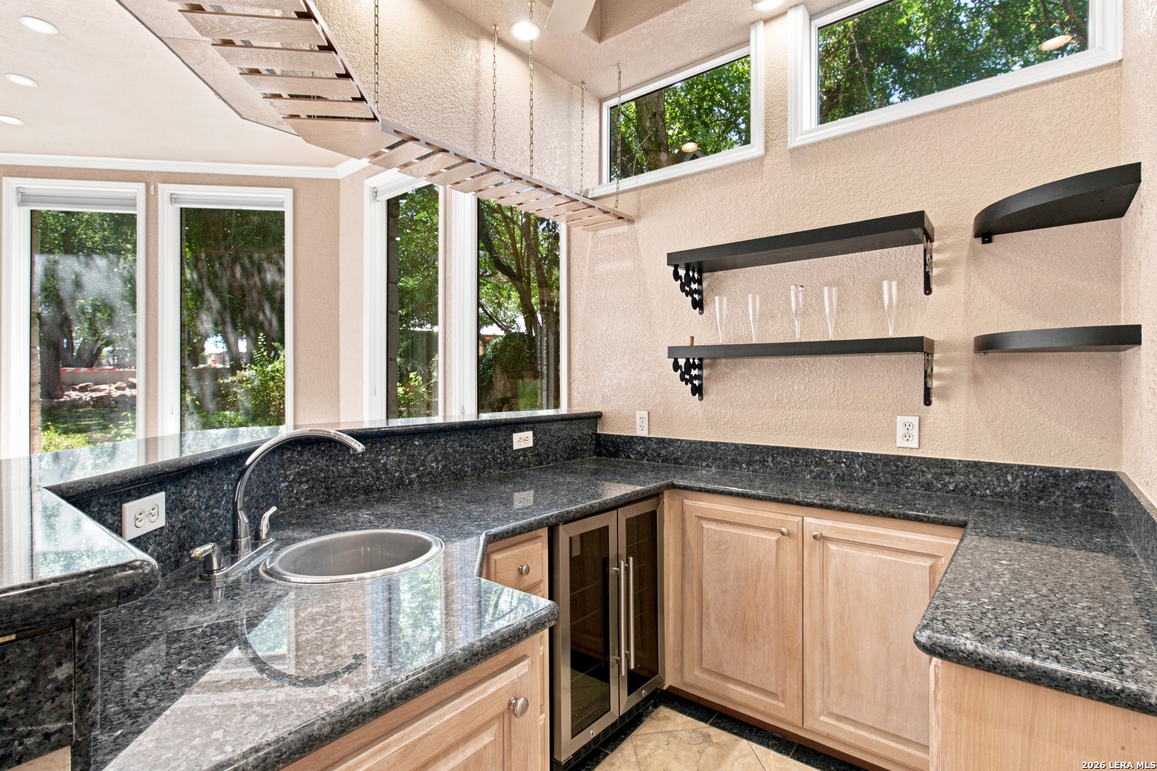 10011 Southwell Road, ,  78240 — photo 1