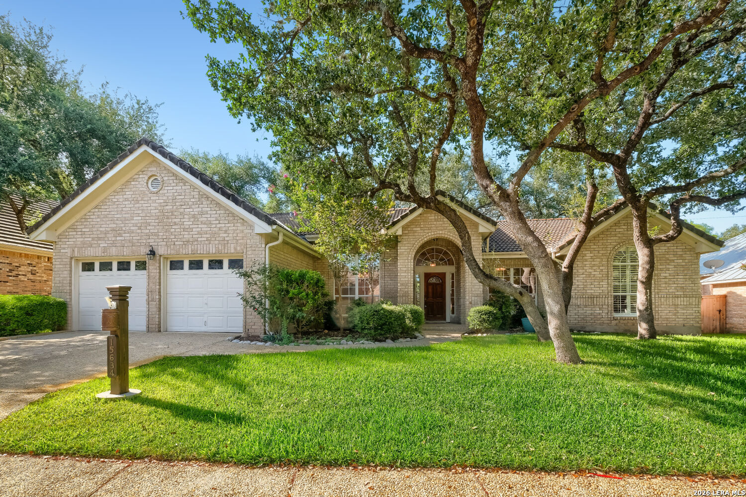 15634 Mission Crst, San Antonio, TX 78232 — photo 1