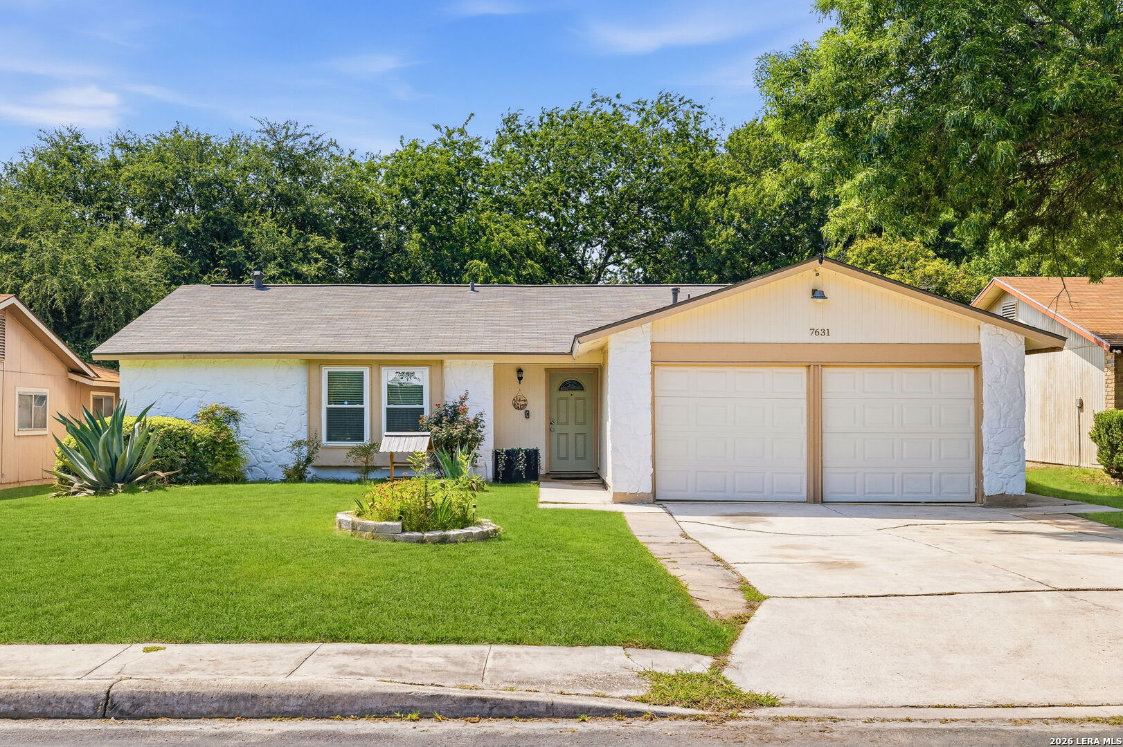 7631 Tarrasa, San Antonio, TX 78239 — photo 1