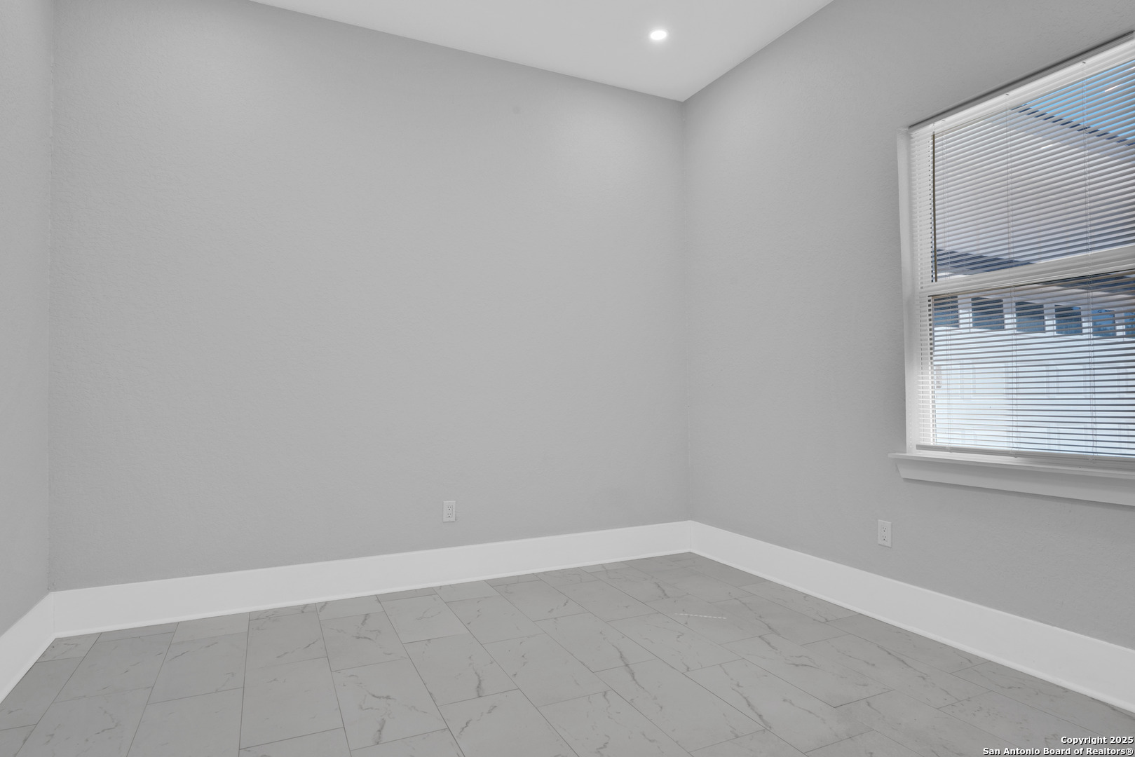 1363 Canyon Edge, ,  78133 — photo 1