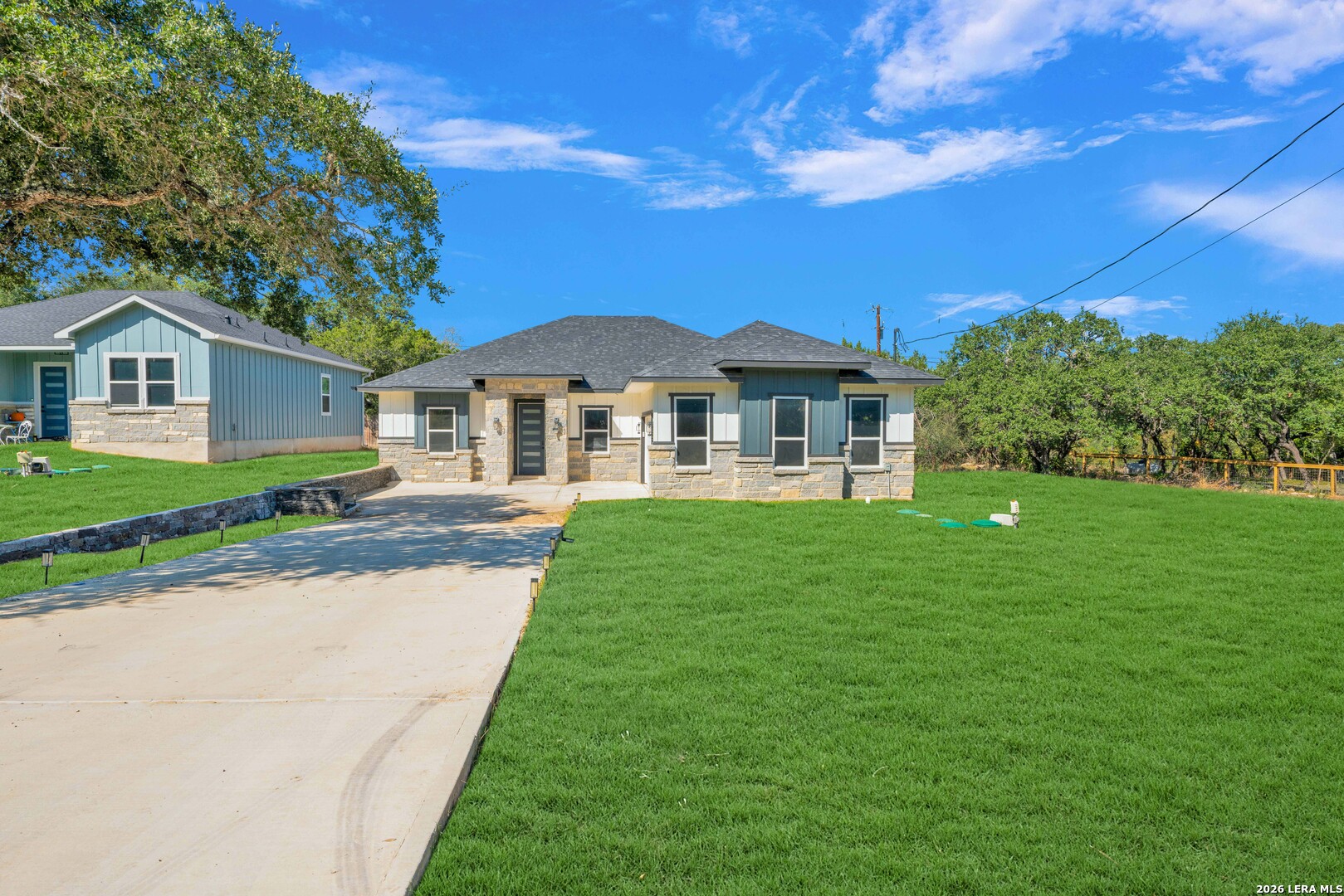 1363 Canyon Edge, Canyon Lake, TX 78133 — photo 1