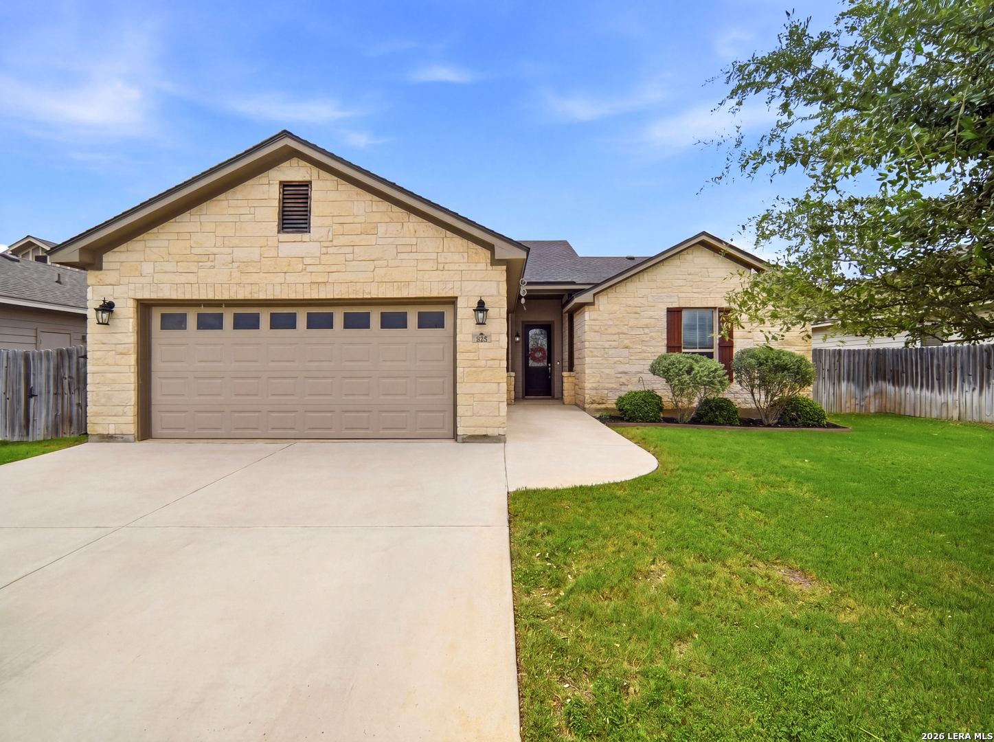 235 Valley Forge, Pleasanton, TX 78064 — photo 1