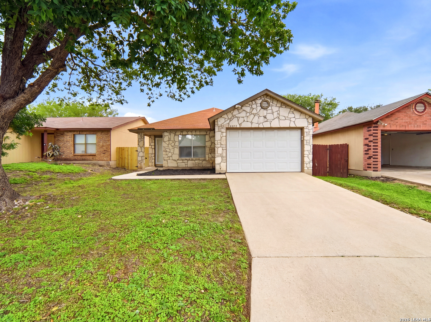 6827 CELES MEADOW DR, Converse, TX 78109 — photo 1