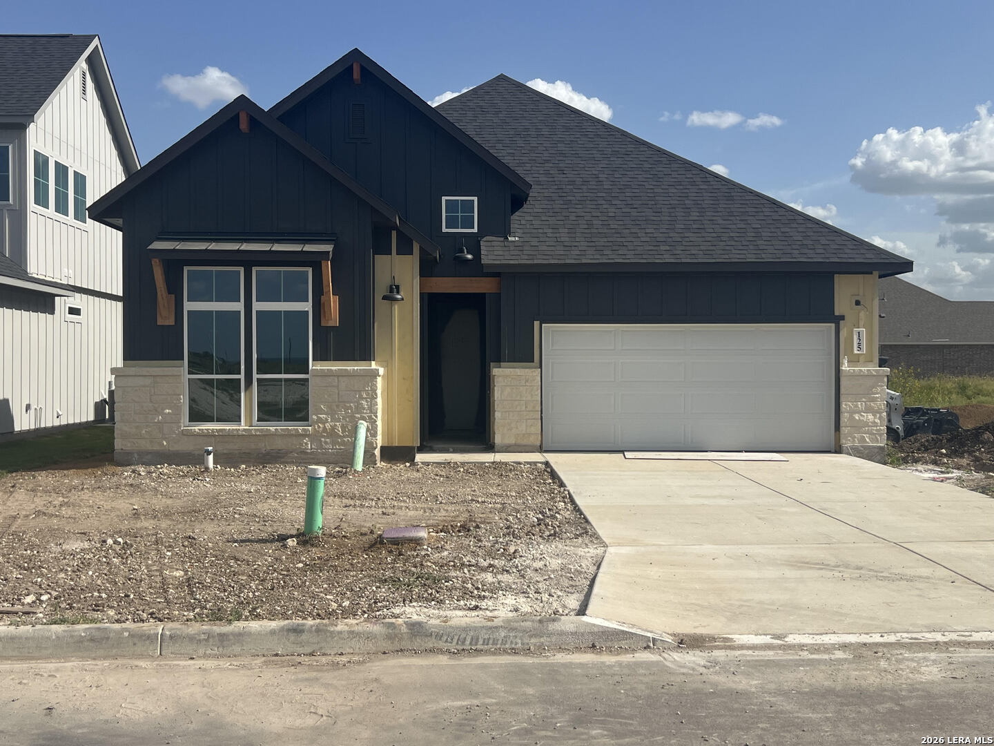 125 Travis Drive, Castroville, TX 78009 — photo 1