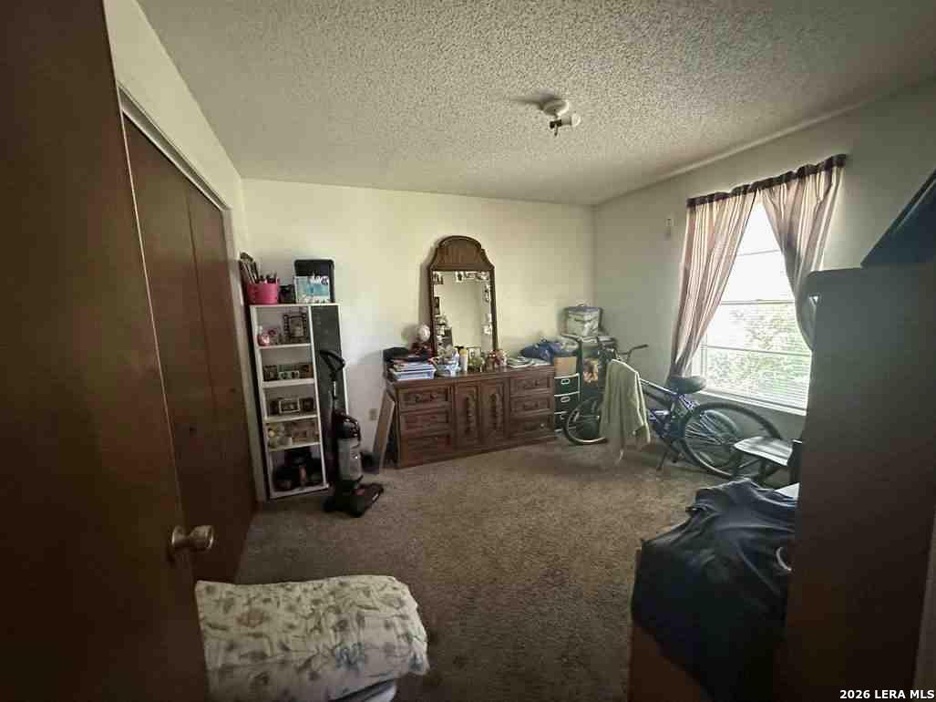 1525 Eichen, ,  78130 — photo 1