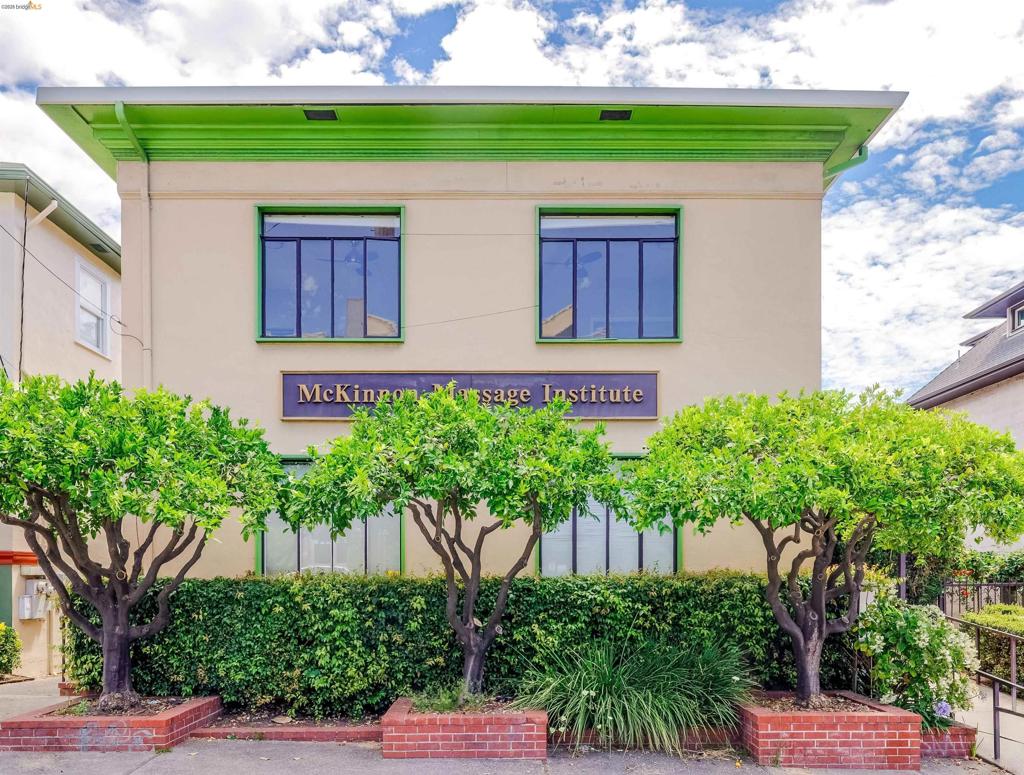 2944 Webster St, Oakland, CA 94609 — photo 1