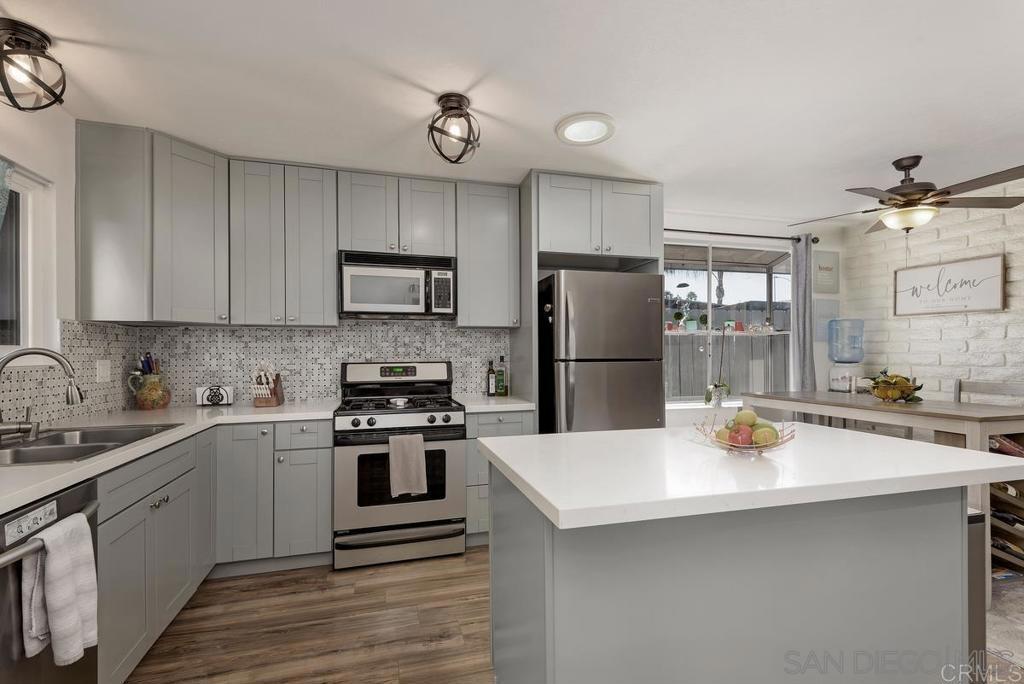 810 E Washington A, Escondido, CA 92025 — photo 1