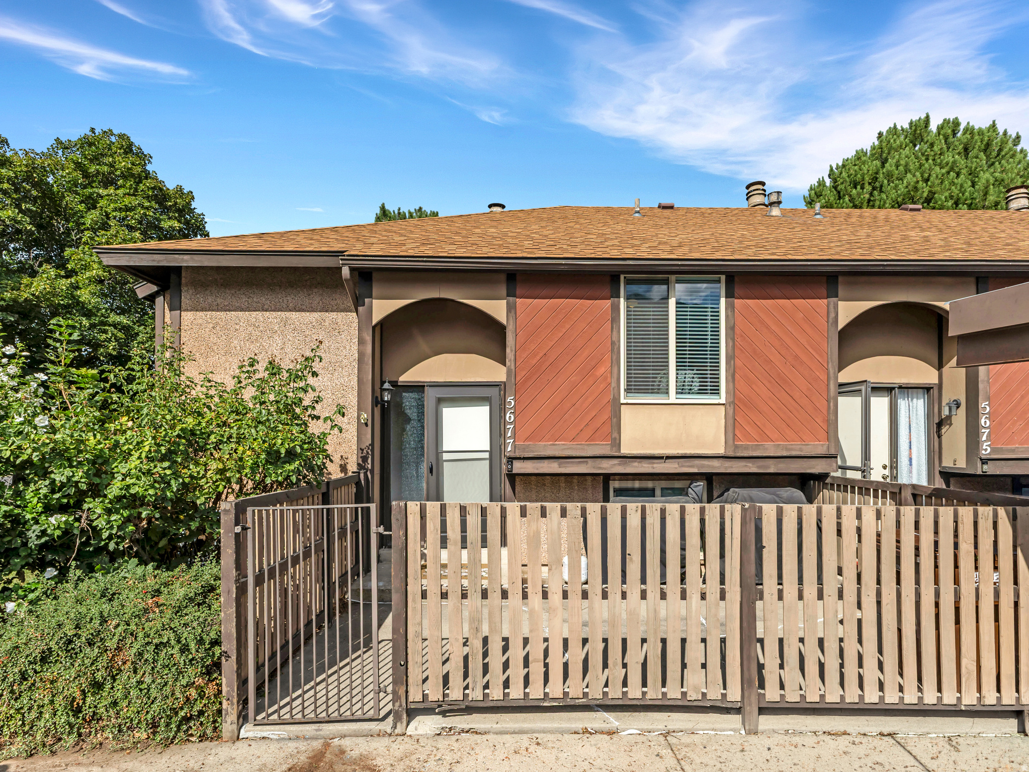 5677 S ASPEN CT, South Ogden, UT 84403 — photo 1