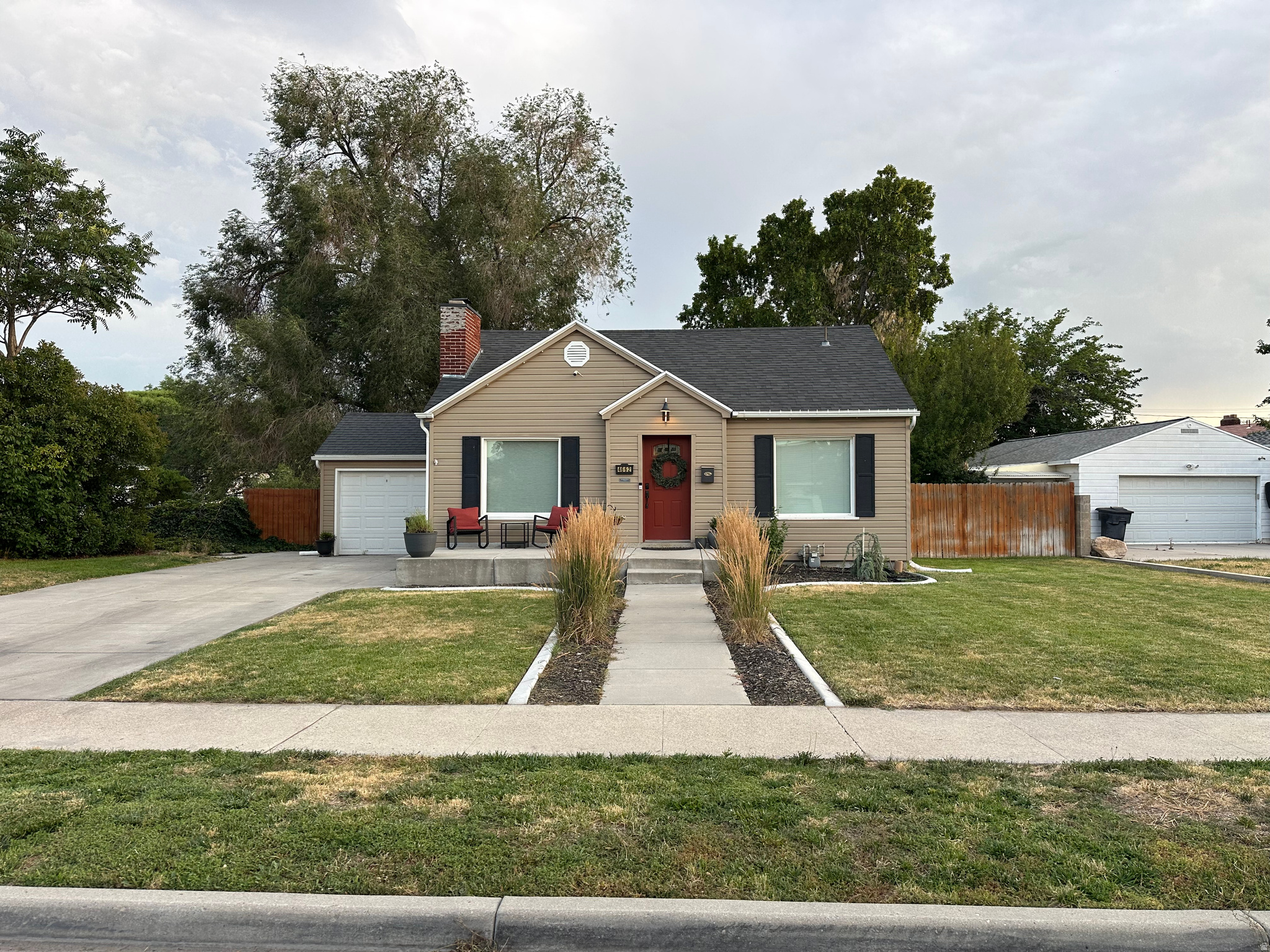 4662 S RAINBOW DR, Salt Lake City, UT 84107 — photo 1